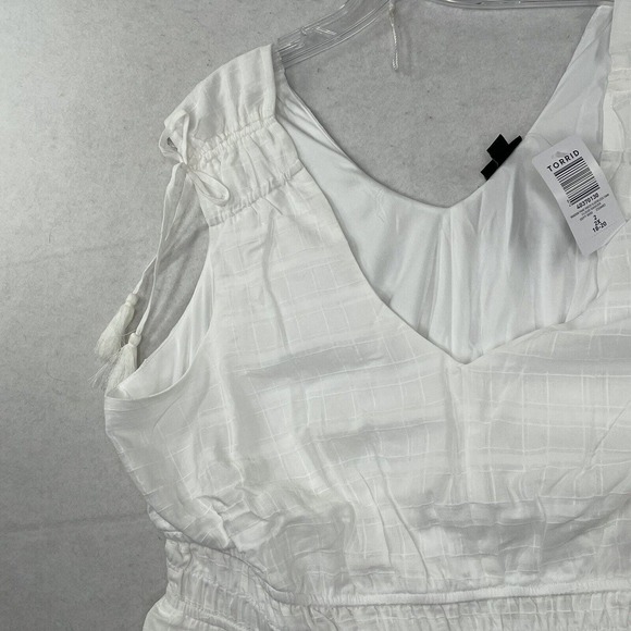 NEW - Torrid 4 Womens Plus Size 4X‎ White Empire Waist Lined Tank Top - Picture 14 of 16